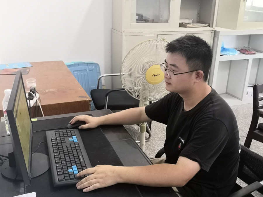 2022年度CA88医药优异科技斗争者——雷智斌